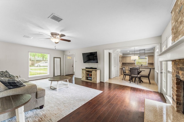 11904 N Blackjack Oak Cir, The Woodlands, TX 77380 - photo 5