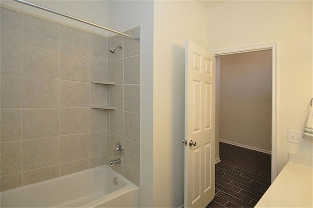 15619 Hanover Breeze Ln, Houston, TX 77044 - bathroom with shower / bathtub combination