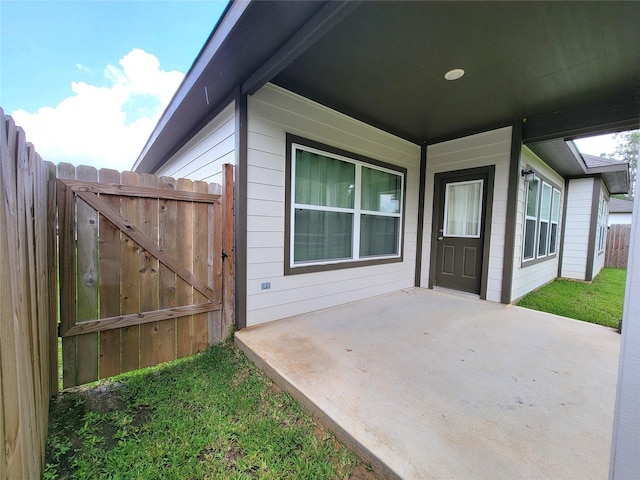 2320 Cedar Place Dr, Conroe, TX 77306 - view of patio / terrace
