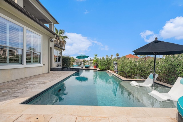 3038 S Island Dr, Seabrook, TX 77586 - view of swimming pool with a patio