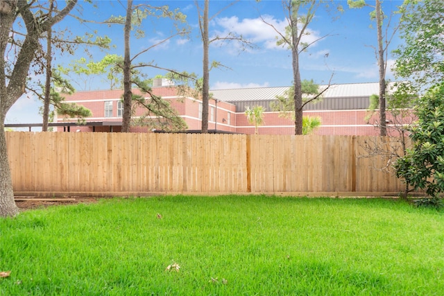 2415 Jasmine Ridge Ct, Houston, TX 77062 - view of yard
