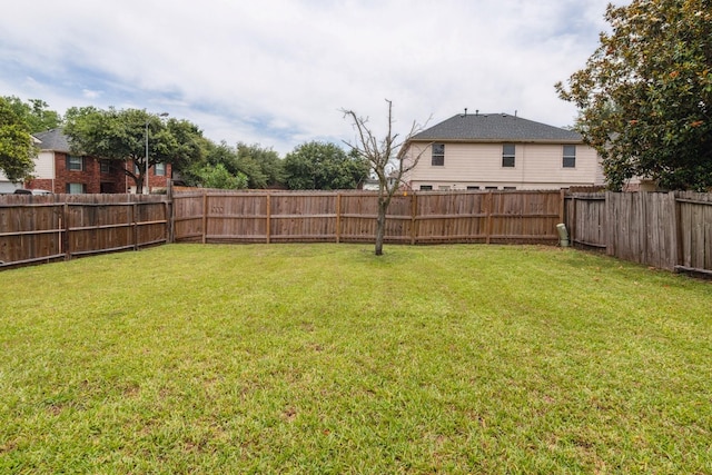 5911 Drenner Park Ln, Houston, TX 77086 - view of fenced backyard