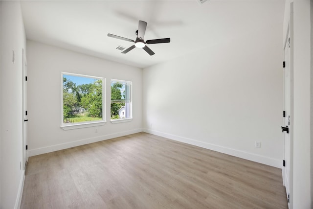3210 Retta St A-B, Unit A-B Houston, TX 77026 - spare room featuring light wood-style flooring and ceiling fan