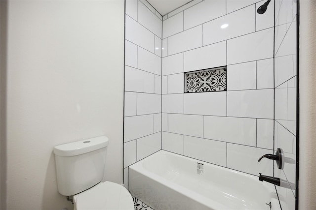 3210 Retta St A-B, Unit A-B Houston, TX 77026 - full bath with toilet and shower / washtub combination
