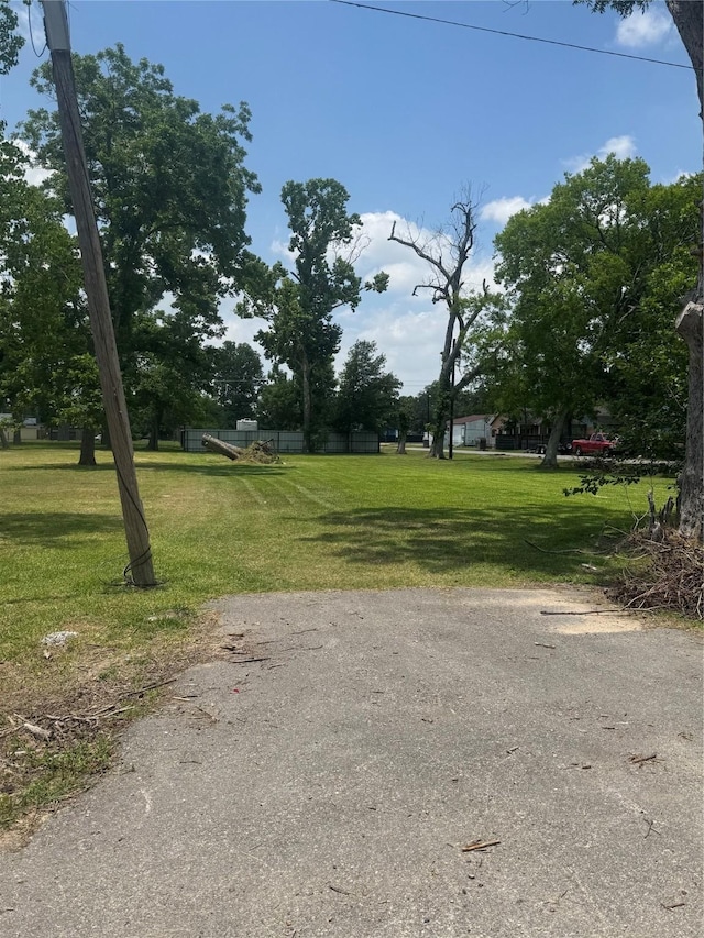 7105 Los Angeles St, Houston, TX 77016