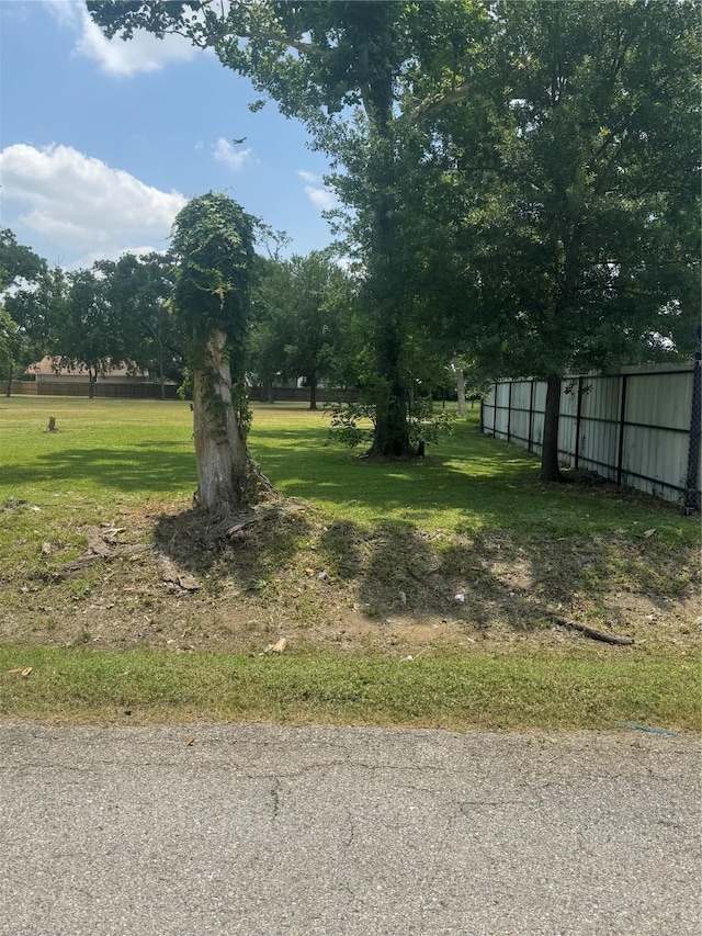 7105 Los Angeles St, Houston, TX 77016