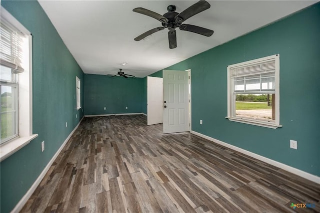 248 Park Rd, Port Lavaca, TX 77979 - unfurnished room featuring a ceiling fan, wood finished floors, and lofted ceiling
