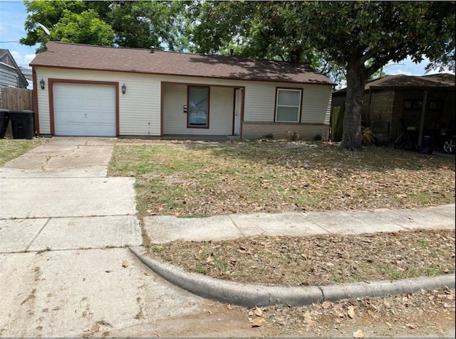 439 Terminal St, Houston, TX 77020 - view of front of home featuring driveway and a garage