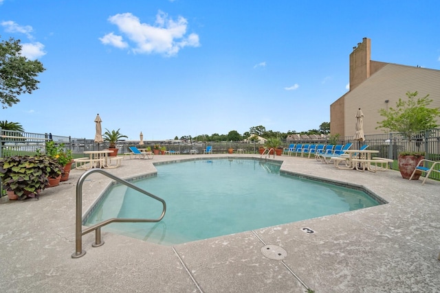 12800 Melville Dr Unit B207, Montgomery, TX 77356 - community pool with a patio area