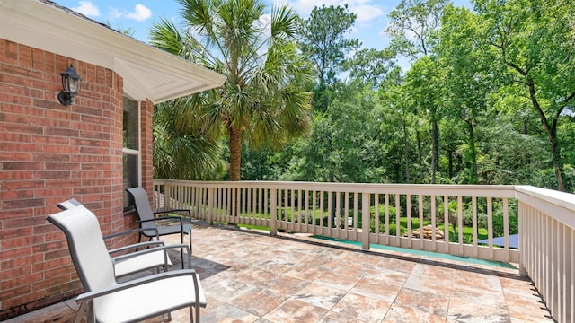 37703 Edgewater Dr, Pinehurst, TX 77362 - view of patio / terrace