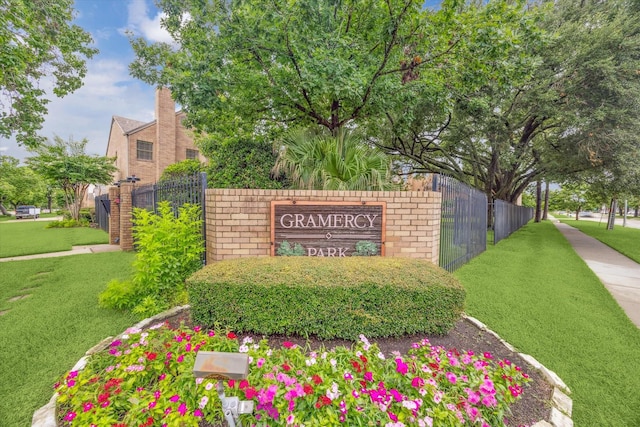3200 Bellefontaine St Unit 72, Houston, TX 77025 - view of community sign