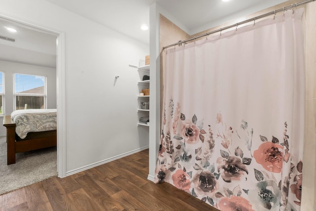 5315 Shady Olive St, Katy, TX 77449 - full bathroom with wood finished floors, curtained shower, and recessed lighting