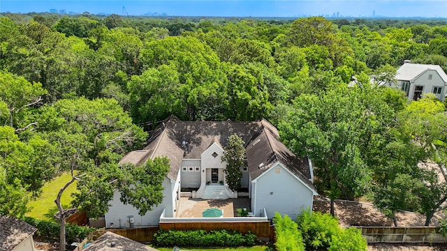 1121 Lashbrook Dr, Houston, TX 77077 - aerial view of property and surrounding area with a forest