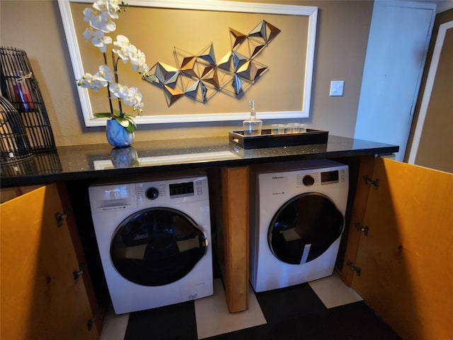 7510 Hornwood Dr Unit 1606, Houston, TX 77036 - washroom featuring washer and clothes dryer
