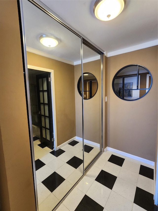 7510 Hornwood Dr Unit 1606, Houston, TX 77036 - hallway featuring baseboards