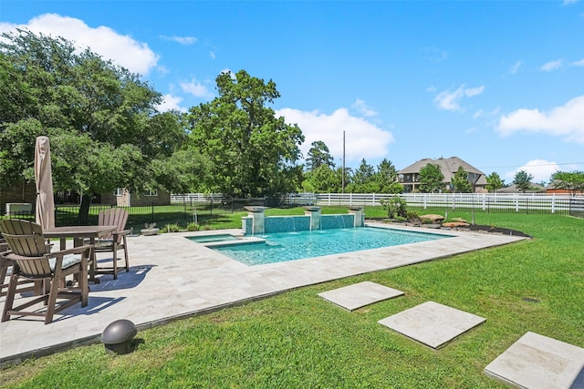 5924 Oak Leaf Ct, Conroe, TX 77304 - view of swimming pool featuring a fenced backyard, a pool with connected hot tub, and a patio area