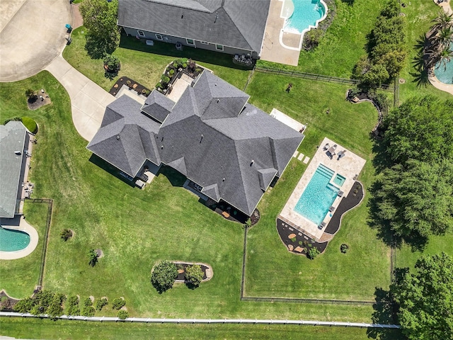 5924 Oak Leaf Ct, Conroe, TX 77304 - aerial view of a pool area
