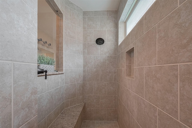 9119 Anna St, Needville, TX 77461 - bathroom with a tile shower
