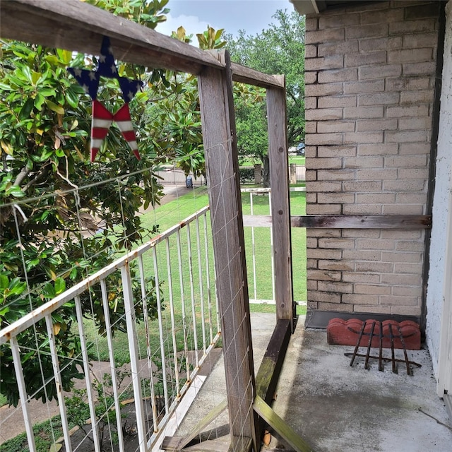 2011 Spenwick Dr Unit 220, Houston, TX 77055 - view of patio / terrace