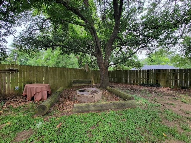 1406 Key St, Brenham, TX 77833 - view of fenced backyard