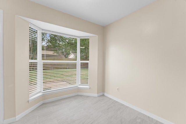 9403 Rentur Dr, Houston, TX 77031 - empty room featuring healthy amount of natural light