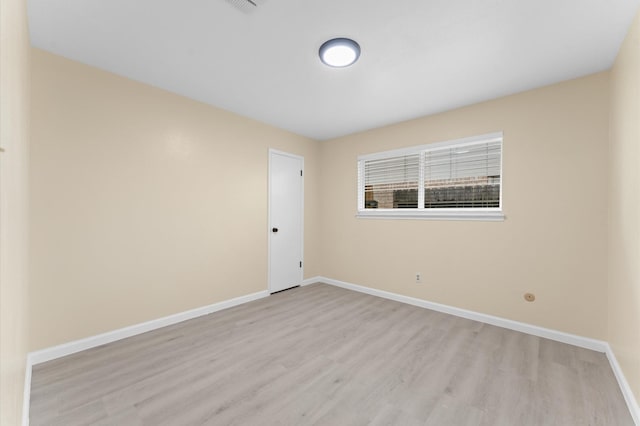 9403 Rentur Dr, Houston, TX 77031 - unfurnished room featuring light wood-type flooring and baseboards