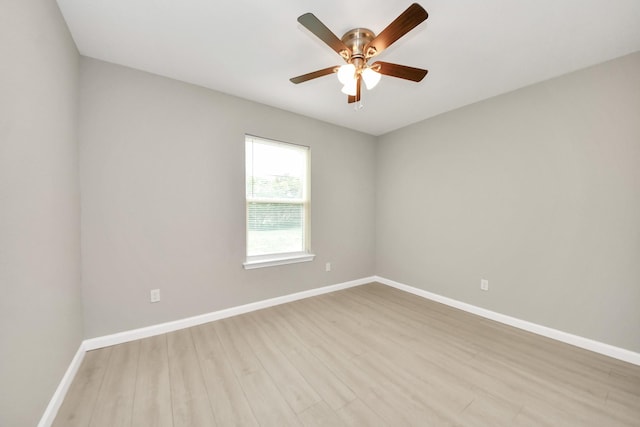 5722 Beldart St, Houston, TX 77033 - unfurnished room with ceiling fan and light wood-style floors