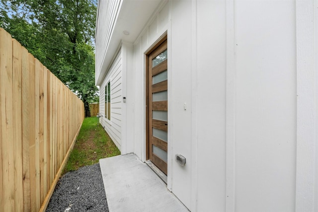 6815 Paris St, Houston, TX 77021 - property entrance
