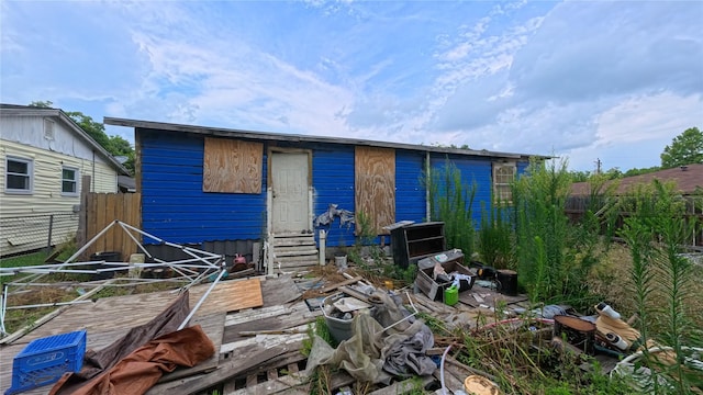 1205 Preston St, Richmond, TX 77469 - back of property with entry steps