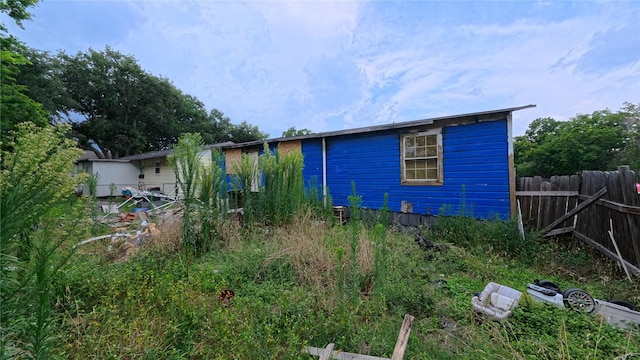 1205 Preston St, Richmond, TX 77469 - view of side of property