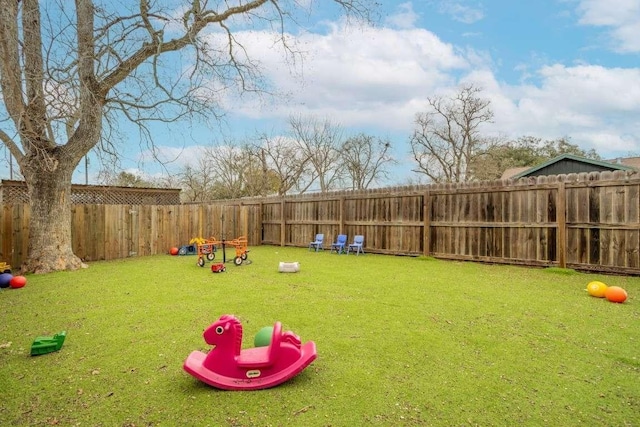 402 W Converse St, Weimar, TX 78962 - view of fenced backyard