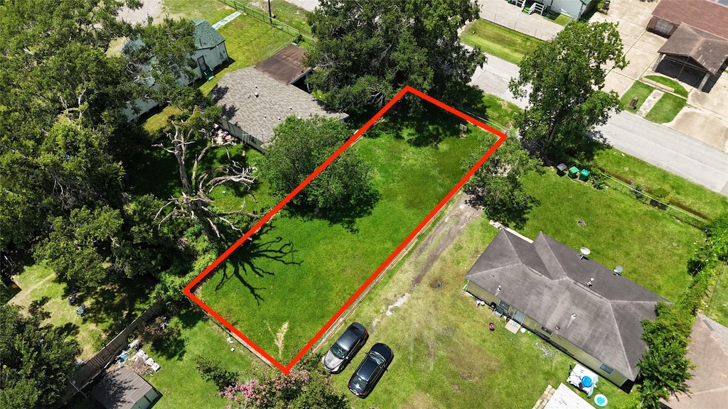 8118 Count St, Houston, TX 77028