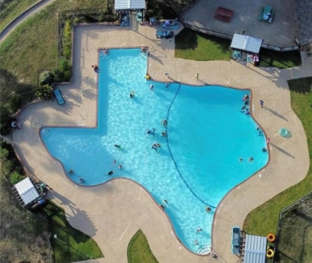 27 Hickory Ln, Normangee, TX 77871