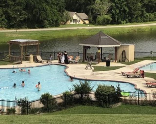27 Hickory Ln, Normangee, TX 77871