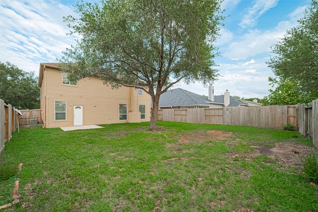19819 Sternwood Manor Dr, Spring, TX 77379 - rear view of property featuring a fenced backyard