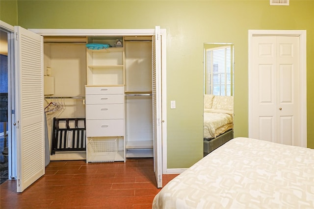 4004 Montrose Blvd Unit 45A, Houston, TX 77006 - bedroom with dark wood-type flooring and baseboards