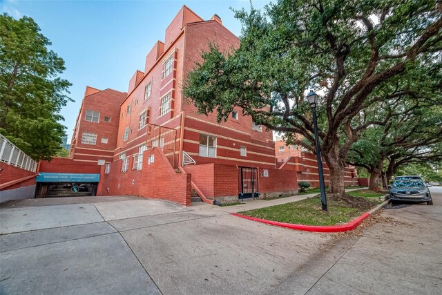 4004 Montrose Blvd Unit 45A, Houston, TX 77006 - view of building exterior