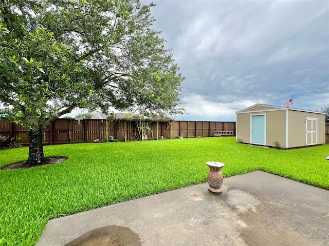 1464 S Bluebonnet Ln, Angleton, TX 77515 - fenced backyard featuring a storage unit and a patio