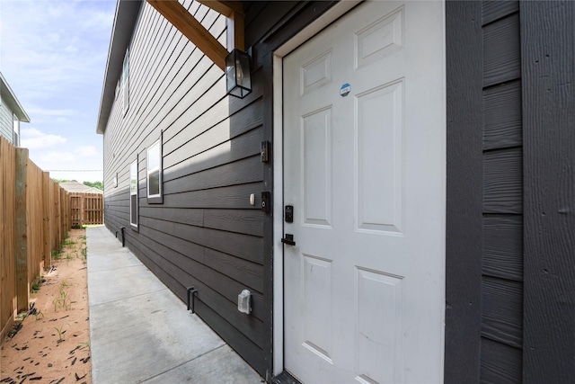 8211 Barlow St, Houston, TX 77028 - view of exterior entry