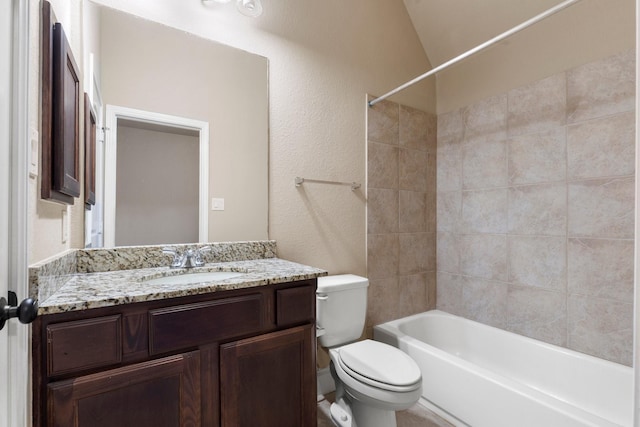 1215 Oxbow Crossing Ln, Rosenberg, TX 77471 - bathroom featuring vanity, bathing tub / shower combination, and a textured wall