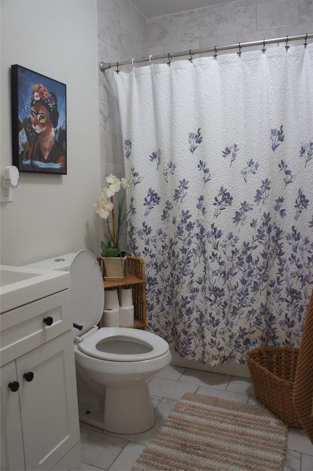 4217 Sterling St, Houston, TX 77051 - bathroom with vanity and a shower with shower curtain