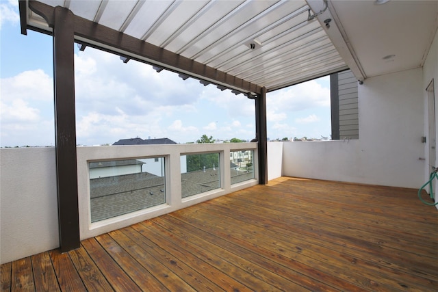 5711 Kansas, Houston, TX 77007 - view of wooden terrace
