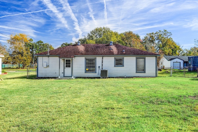 2003 Amelia St, Baytown, TX 77520 - back of property
