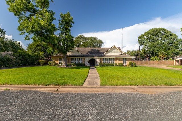 1311 Linwood Dr, Wharton, TX 77488 - view of front of property