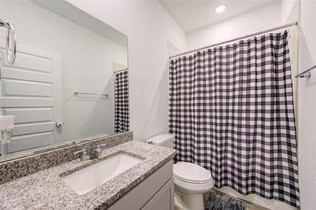 5723 Morning Vista Rd, Katy, TX 77493 - full bath featuring vanity, curtained shower, and recessed lighting