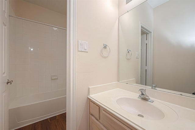 2710 Grants Lake Blvd Unit T6, Sugar Land, TX 77479 - full bath featuring vanity, wood finished floors, and shower / washtub combination