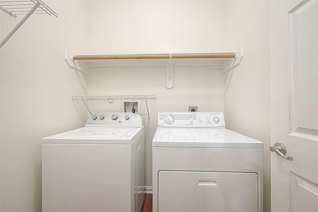 2710 Grants Lake Blvd Unit T6, Sugar Land, TX 77479 - washroom with washing machine and clothes dryer
