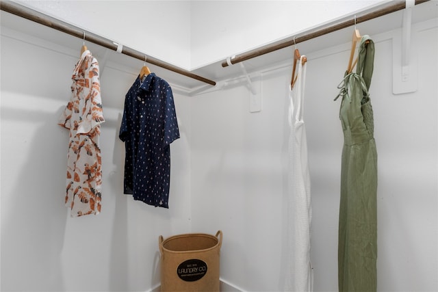 2475 Carmel St A/B, Unit A/B Houston, TX 77091 - view of spacious closet