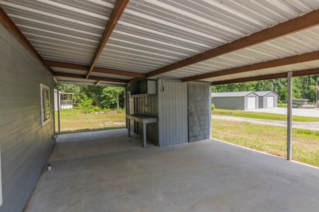 575 Hartman Rd, Silsbee, TX 77656 - view of parking