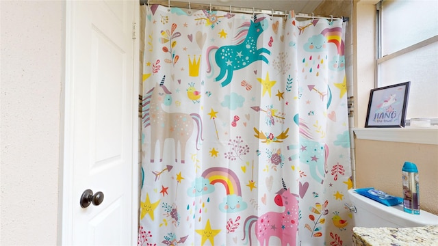 2010 Wildwood Dr, Deer Park, TX 77536 - full bathroom with a shower with shower curtain and vanity